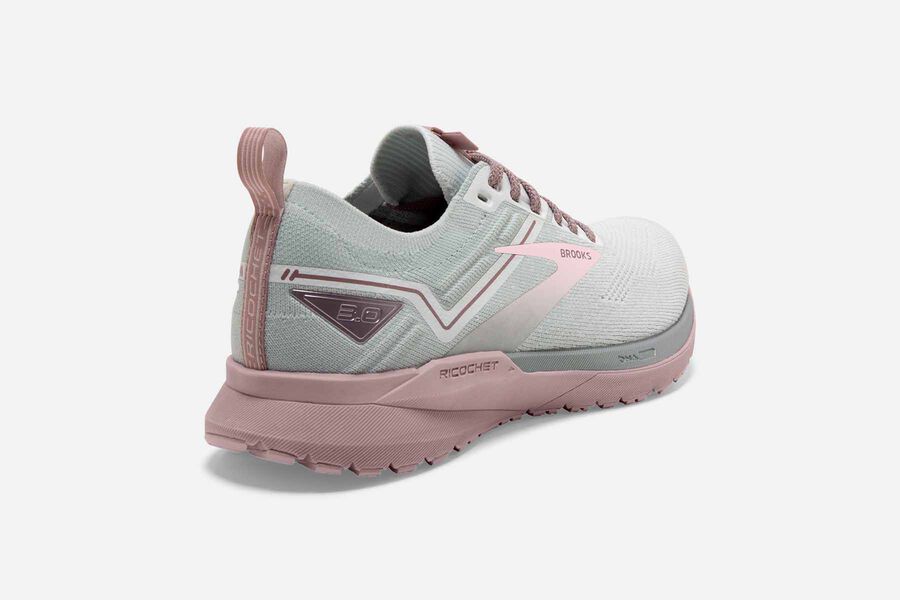 Brooks Ricochet 3 Road Running Shoes Womens White/Pink 796520-ABJ